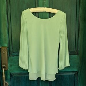 NWT Hot in Hollywood Mint Green 70's Inspired Pleated Bell Sleeve Blouse Top